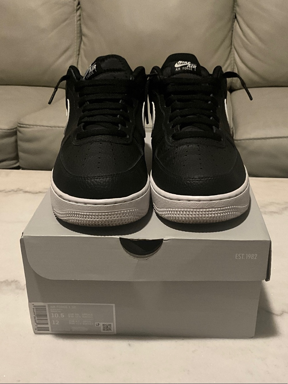 Nike Men’s Black/White Air Force 1 Sneakers